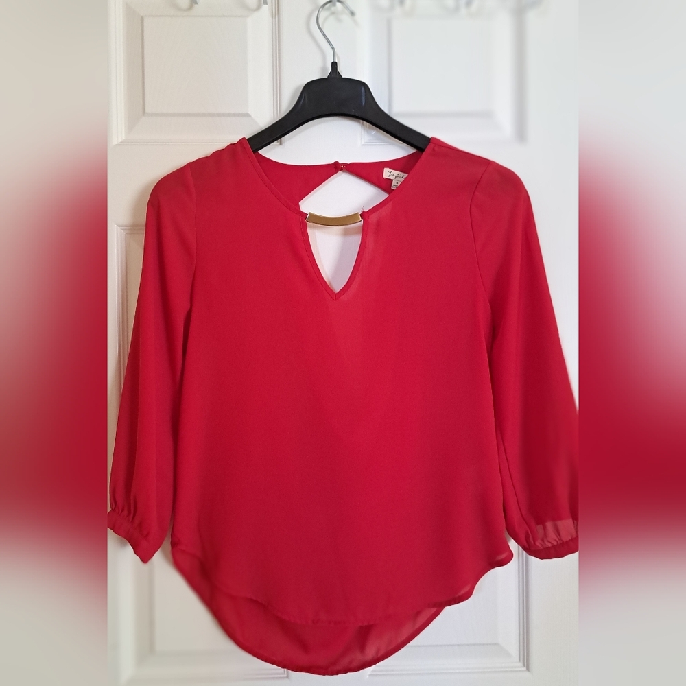 Lily White V-Neck Keyhole Blouse with Gold Accent - Red